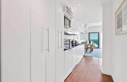 Mandurah Apartment | Sea Side 211 - Spacious modern apartment with water views perfect for couples