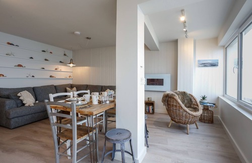 Wittering Apartment | Sea Spray - Beach front apartment