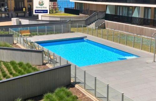 Ostend Apartment | Sea View 1 BR Flat With Pool - Ideal For Couples & Families By SlowayStay Holiday Apartment & Short Term Rental Oostende