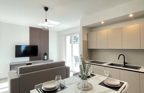 Lavinio Lido di Enea Apartment | Sea View Apartment (La Perla del Mare Anzio)