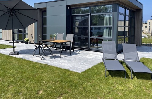 Enkhuizen Ski Chalet | Sea view chalet directly on the IJsselmeer
