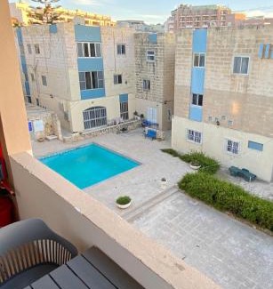 Qawra Apartment | Sea view home away from home