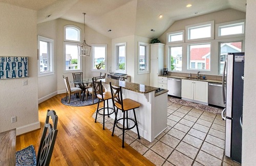 Buck Island House | "Sea'z a Dream" - 6 En Suites, Elevator, Pets Ok, Buck Island!