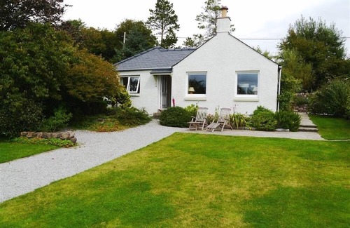 Rockcliffe Cottage | Seabank Cottage - a cottage that sleeps 6 guests in 3 bedrooms