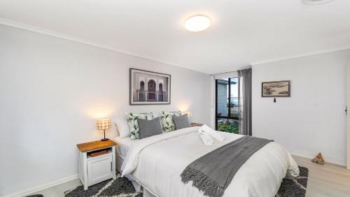 Killcare Heights House | 'Seabreeze Escape' by Accom Holidays