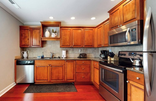 Bohicket Marina Village Villa | Seabrook Exclusives:1938 Bohicket Marina