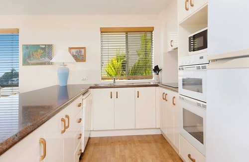 Moffat Beach Apartment | Seacrest Unit 3 Moffat Beach QLD