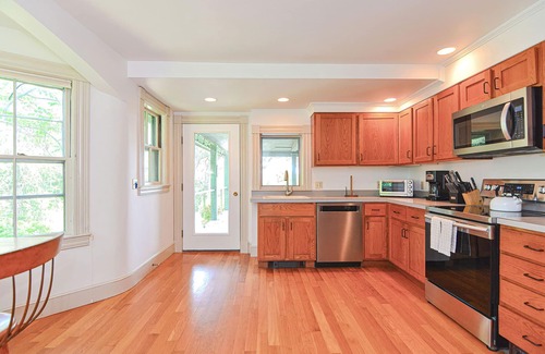 Rockport House | Seacroft: Gracious Rockport Living