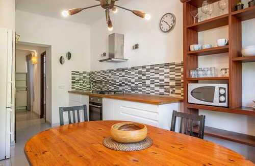 Puerto de Soller Apartment | Seafront Apartment In Port Sóller with Sea View, Wi-Fi and Air Conditioning