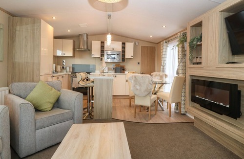 Rhyd-y-clafdy Cottage | SEAFRONT HOLIDAY HOME 2, pet friendly, with pool in Pwllheli