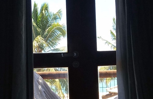 Itacimirim House | Seafront house in condominium