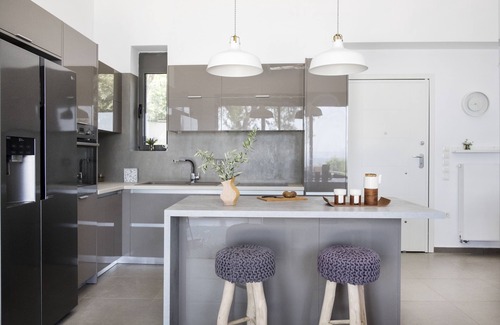 Eretria House | Seafront house with stunning views close to Athens