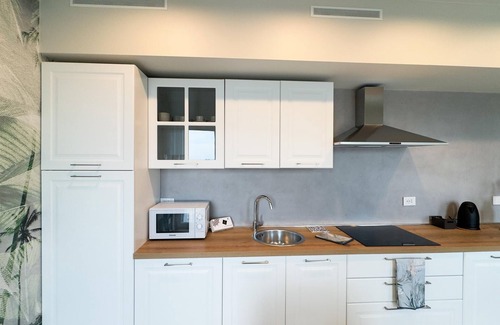 Chioggia Apartment | Seafront Modern Farmont Acquamarine Suite