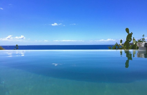 Seccheto Villa | Seafront property with infinity pool near the beach in the best location of Elba
