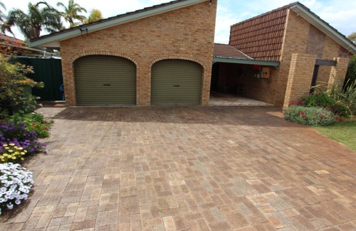 Safety Bay House | Seagate Beach Retreat - with private pool and integrated spa (spa is unheated).
