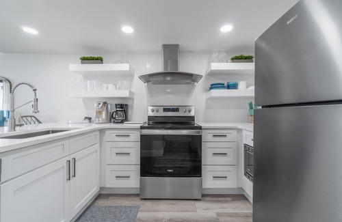 Seagrove Beach Condo | Seagrove Sunset #1107 - Front Gulf View-Sleeps 6