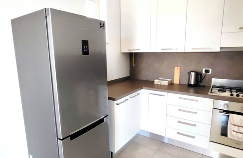 Bari Apartment | Seagull Apartment Bari 6 places, sea view with free parking