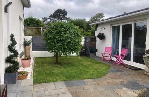 Seamill Villa | Seamill Beachfront Villa with spacious garden and well appointed terraces
