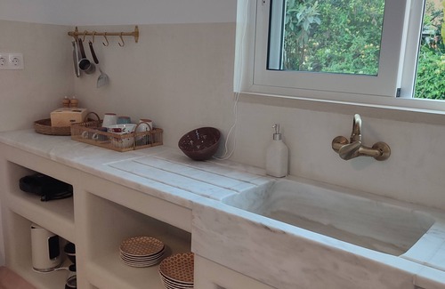 Platanias Town Cottage | Seamoon Cottagenour cozy cottage ,20 meters from Platanias beach!