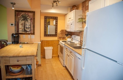 Hatteras Condo | Seas-The-Day has beautiful views of the Pamlico Sound!