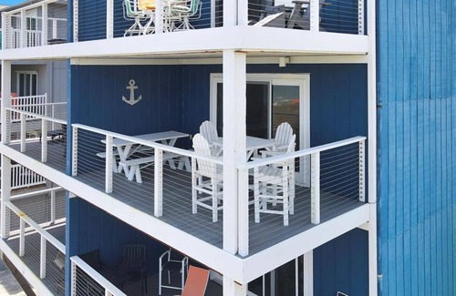 North Carolina Coast Apartment | Seas the Day in Carolina Beach