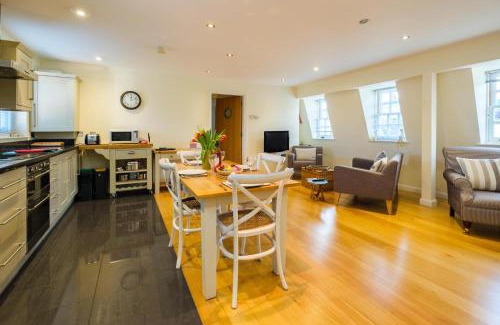 Aldeburgh Apartment | Seascape