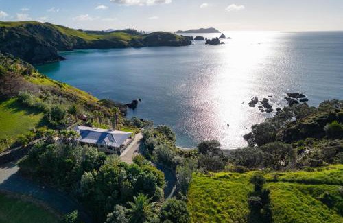 Mahinepua House | Seascape Point - Mahinepua Bay Clifftop Retreat