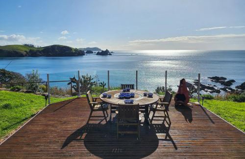 Mahinepua House | Seascape Point - Mahinepua Bay Clifftop Retreat