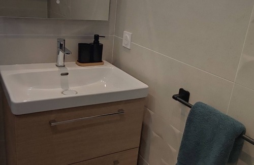 La Jetee Apartment | Seaside apartment with sandy beach and numerous seaside activities