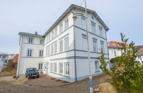 Sassnitz Apartment | Seaside Appartements, "black-white"