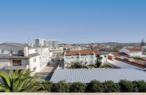 Gulpilhares Apartment | Seaside Beach Flat by Host Wise