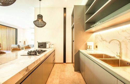 Munggu Villa | Seaside Escape: 4BR Villa, 190m to Canggu Beach