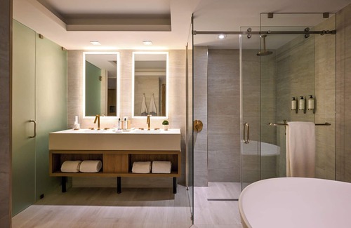 Singer Island Hotel | Seaside Escape | Spacious Double Room with Breathtaking Ocean View