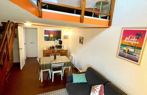 Biarritz Apartment | Seaside garden apartment for 4 people, 1 bedroom and Wifi