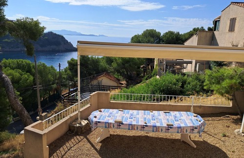 Ensues-la-Redonne House | Seaside house with pebble beach and small harbour 2 minutes away