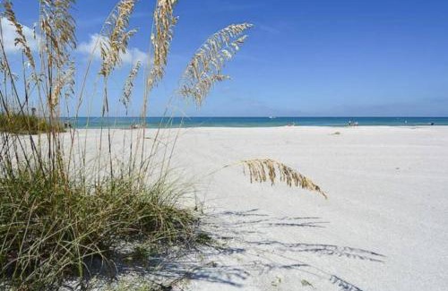 Indian Rocks Beach Apartment | Seaside Retreat Cottages #3