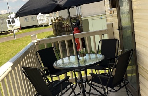 Ingoldmells Cabin | Seaside Serenity Caravan (the chase) caravan site