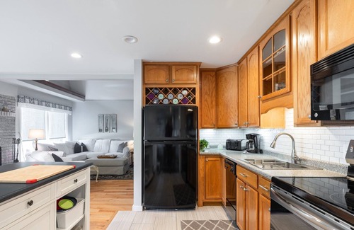 Niantic House | Seaside Serenity: Renovated Beach House Oasis in Charming Niantic