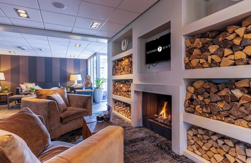 Westkapelle Hotel | Seaside Serenity with Garden Seating, Outdoor Pool and Beach Trails