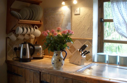 Liverton Cottage | Seaside Thatched Devon Cottage just for two.
