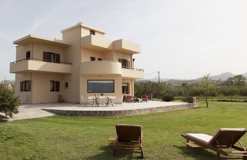 Korfalonas Villa | Seaside VILLA ALLEGRA with spectacular peaceful natural surroundings