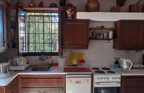 Kiparissia Villa | Seaside villa in Kyparissia, Peloponnese — Direct access to the beach below