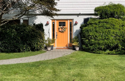 Bellport House | SEASONAL RENTAL - Bay Links Home