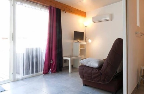 Aiguerelles Apartment | SEASONAL RENTAL STUDIO 20 M2 MONTPELLIER BEACHES ON THE ROAD