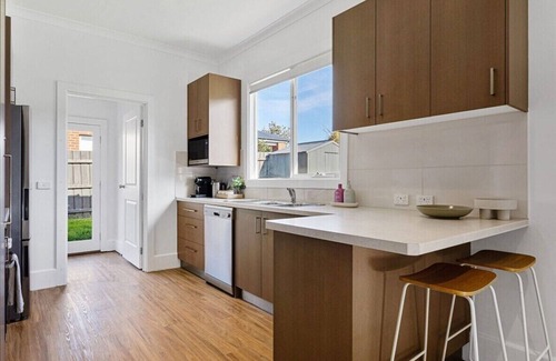 Rosebud House | Seaspray Cottage - Heated Pool, Beach