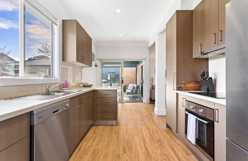 Rosebud House | Seaspray Cottage - Heated Pool, Beach