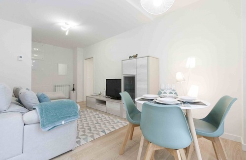 San Sebastian Centro Apartment | Seattle | The Rentals Collection