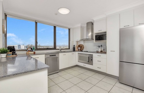 Mermaid Beach Apartment | SeaView Beachfront on Albatross