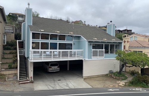 Capitola Condo | Seaview Condo - 150 Steps to the Beach and Pier