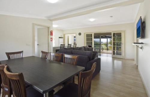 Bermagui Apartment | Seaview Cottage